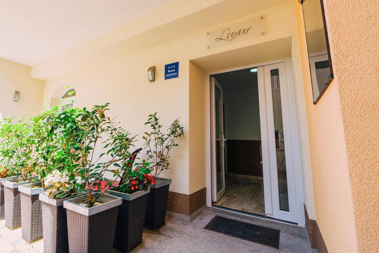 Apartments Luxur Center 바스카보다 외부 사진
