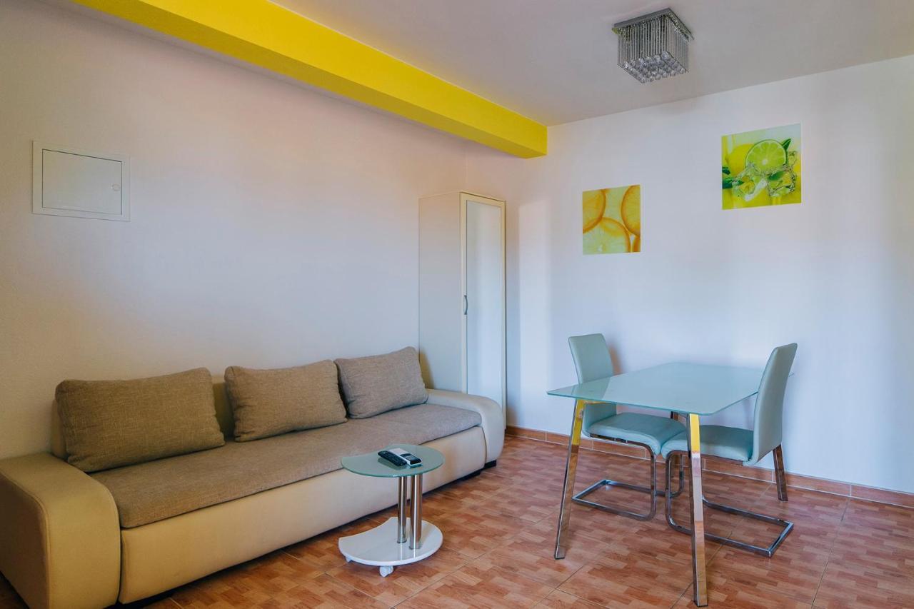 Apartments Luxur Center 바스카보다 외부 사진