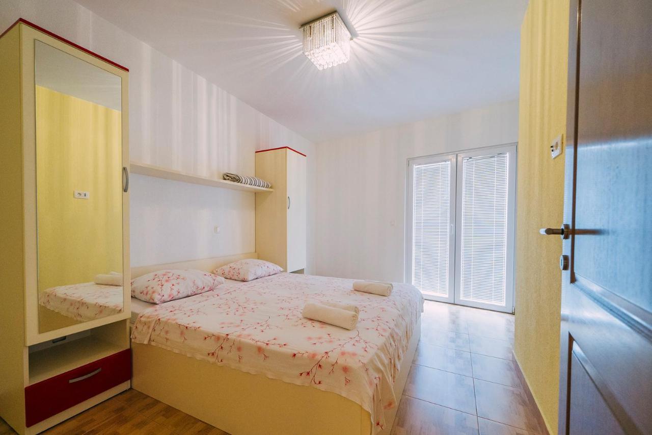 Apartments Luxur Center 바스카보다 외부 사진