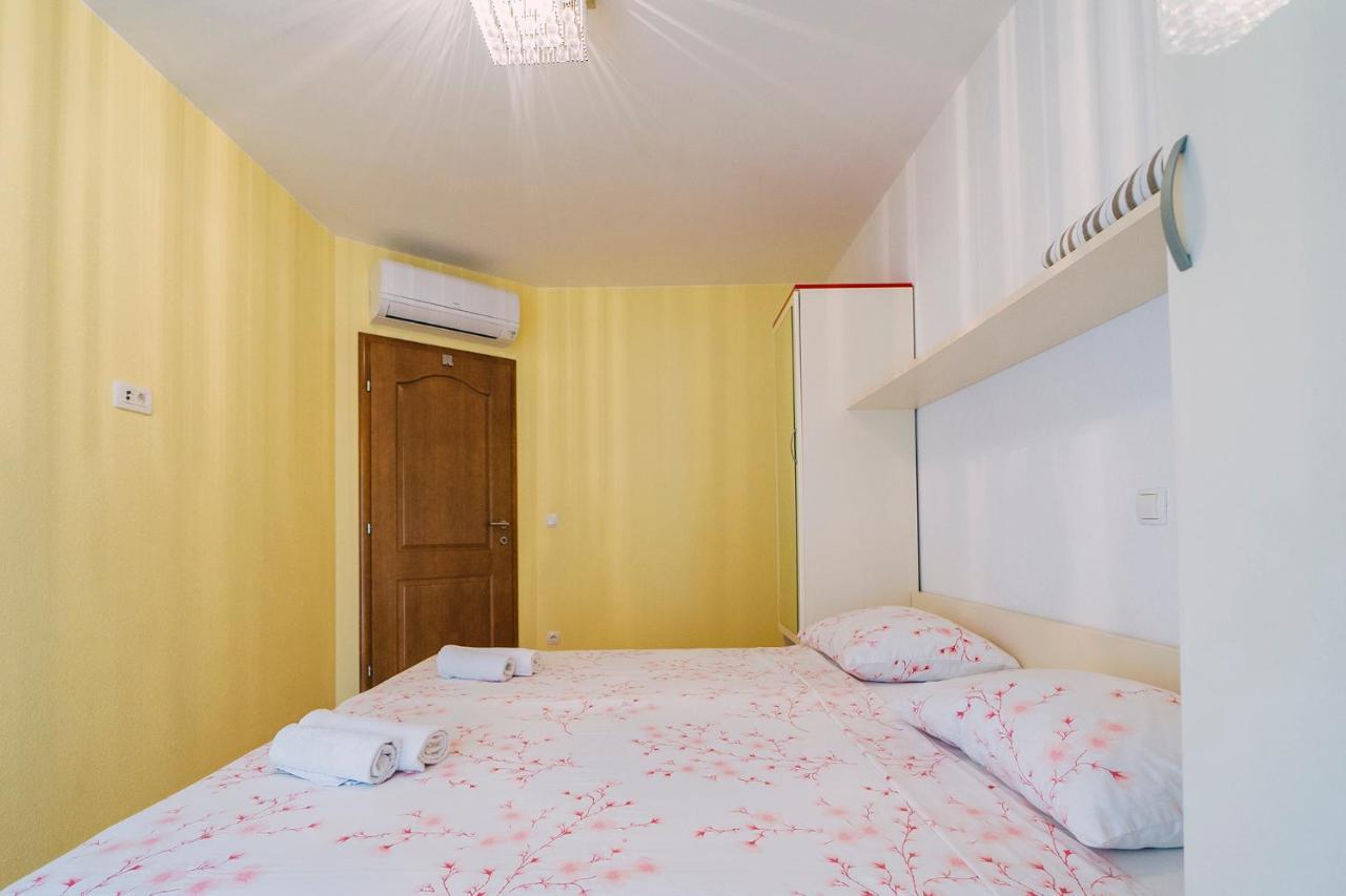 Apartments Luxur Center 바스카보다 외부 사진