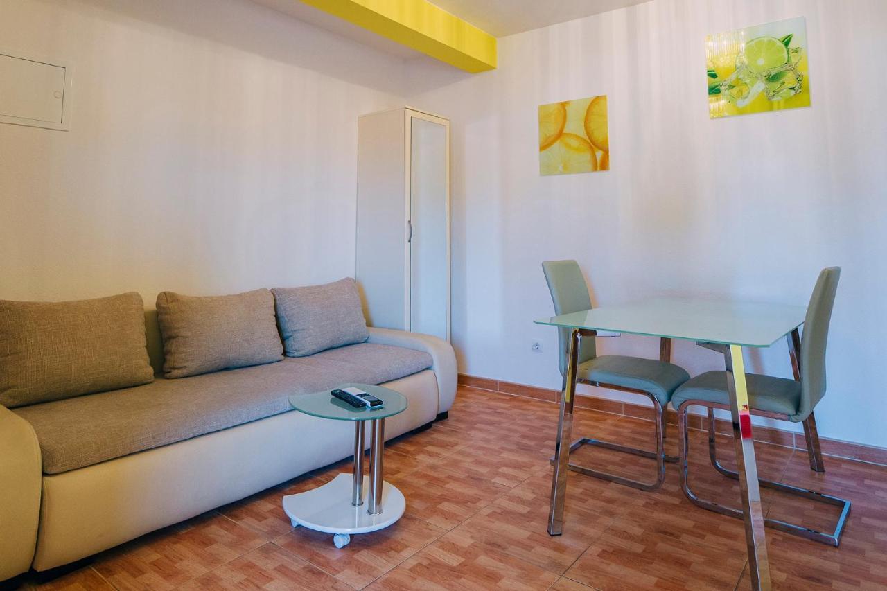 Apartments Luxur Center 바스카보다 외부 사진