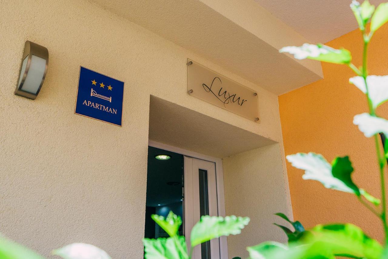 Apartments Luxur Center 바스카보다 외부 사진